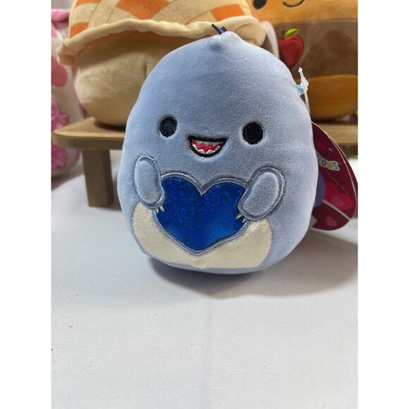 Lot of 5 Squishmallows (4-full sized, 1-mini) - Picture 4 of 9